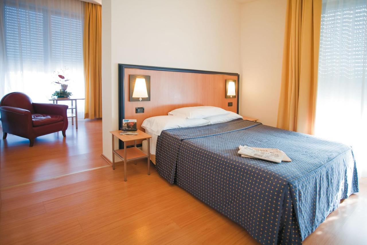 Hotel Masini Forlì Chambre photo